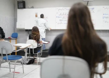 Saiu edital do concurso para professores, confira os detalhes! Imagem: Agência Brasil