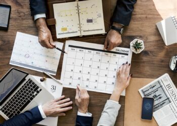 Fique atento as dicas de como organizar um cronograma de estudos! Imagem: Divulgação