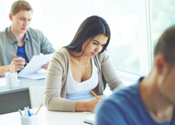 Concurso POLITEC abre mais de 200 vagas; confira as informações! Imagem: Divulgação