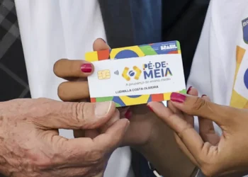 Cartão do Programa Pé de Meia.