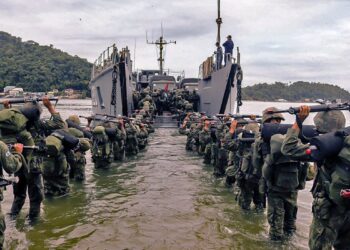Oportunidade Igualitária: Concurso Fuzileiro Naval Abre Caminho para Mulheres Aspirantes a Fuzileiras Navais