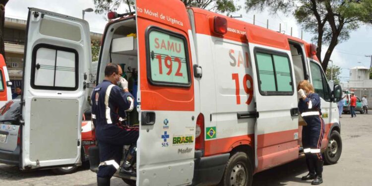 SAIU! SAMU abre vagas para TODOS os níveis de escolaridade; salários de até R$ 3,8 MIL