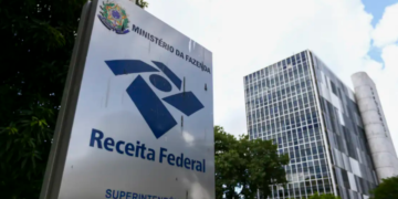 Receita Federal anuncia processo seletivo com 71 vagas para Perito